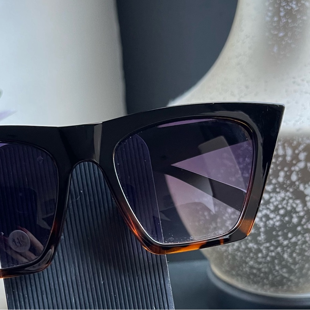 Tortoise Shell Square Sunglasses - Picture 5 of 8